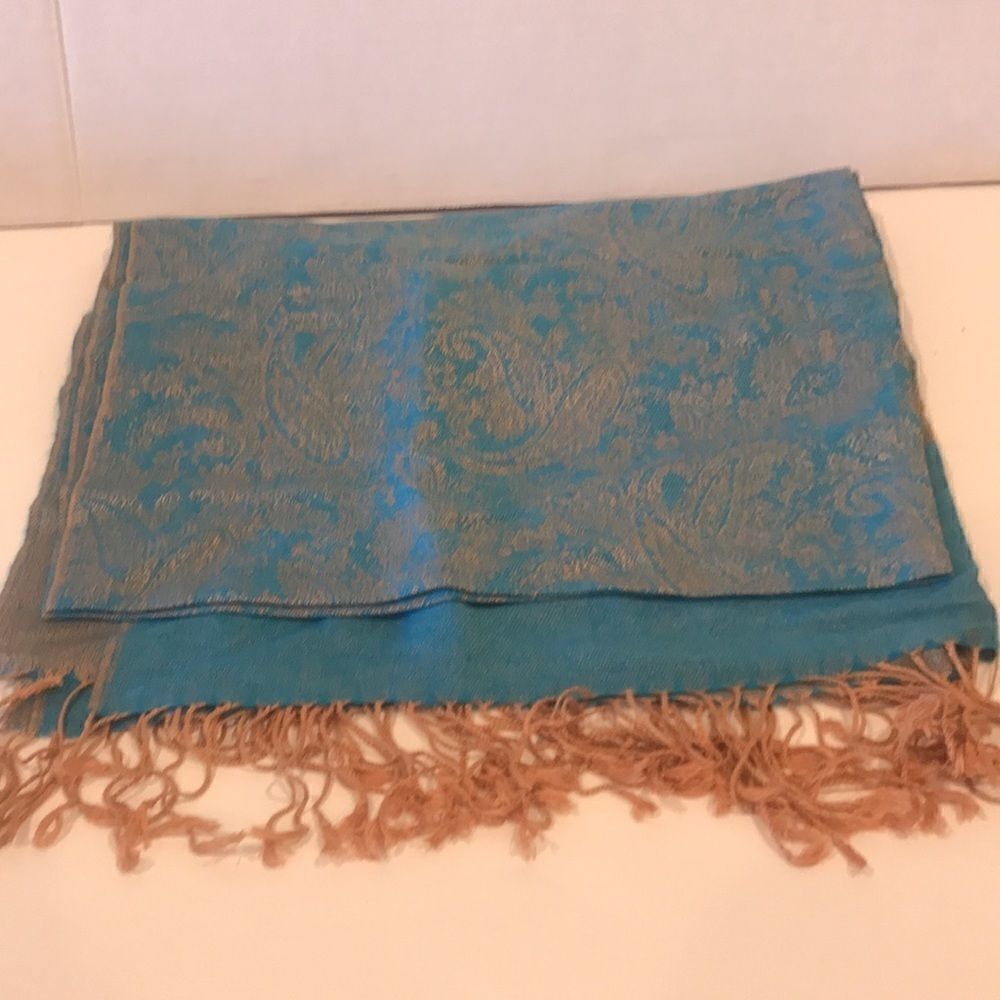 Pashmina Green with Gold accents Scarf/Shawl